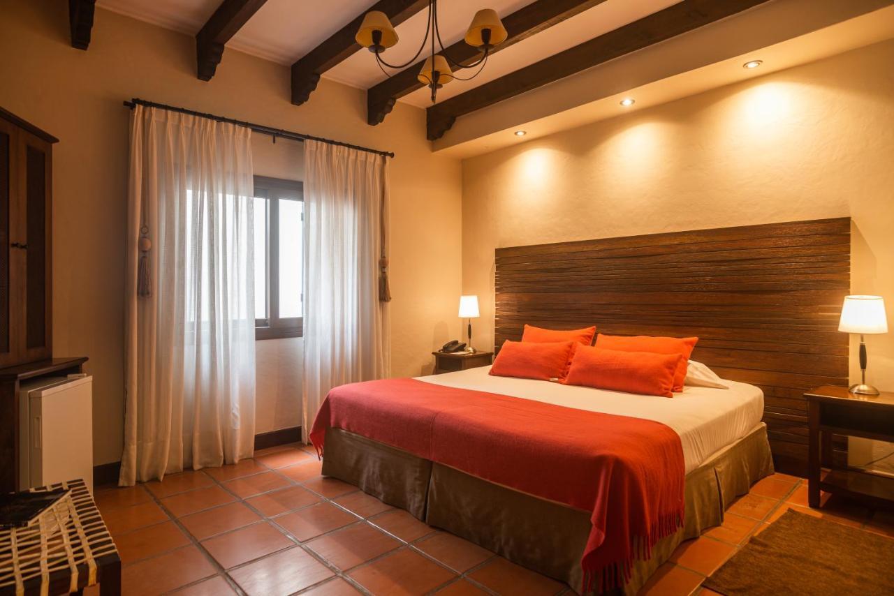 Hotel Boutique Balcon De La Plaza Salta Bagian luar foto