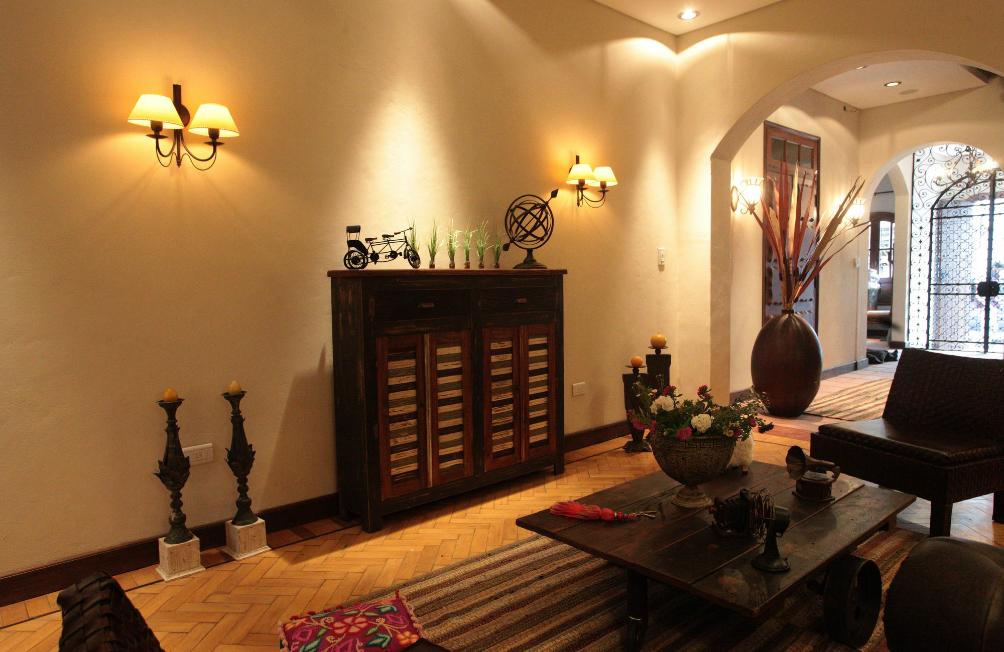Hotel Boutique Balcon De La Plaza Salta Bagian luar foto
